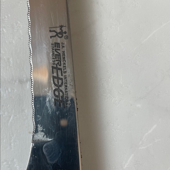 J.A. Henckels International Ever edge  Fillet & Flint Stainless Vanadium Knives - Picture 6 of 6